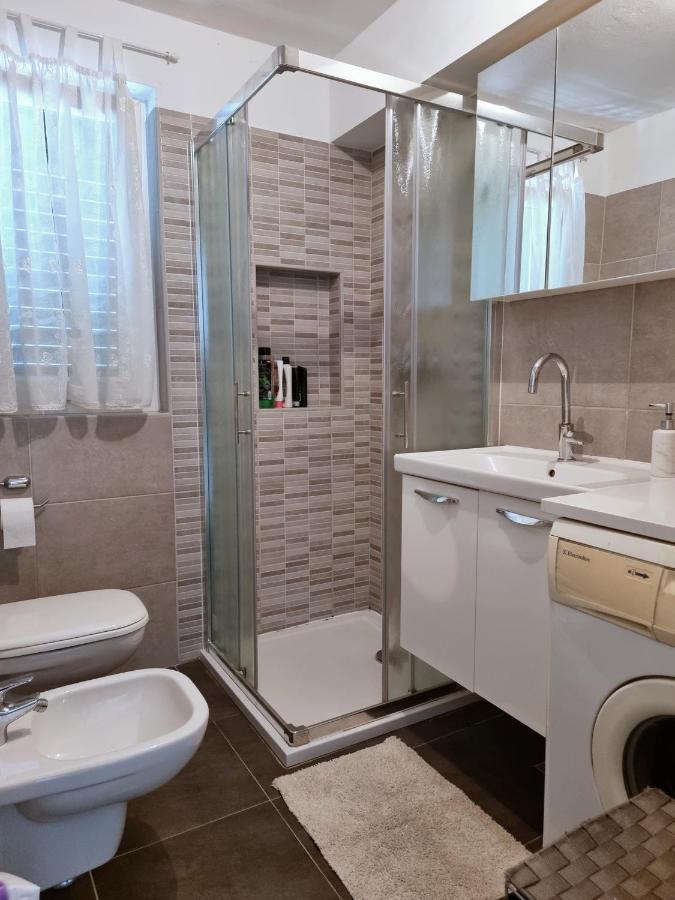 Apartment Tica Оміш Екстер'єр фото